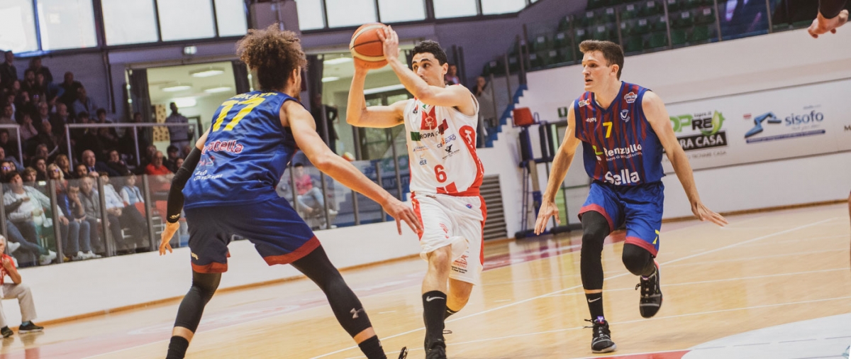 Basket-Chieti-Arechi.jpg