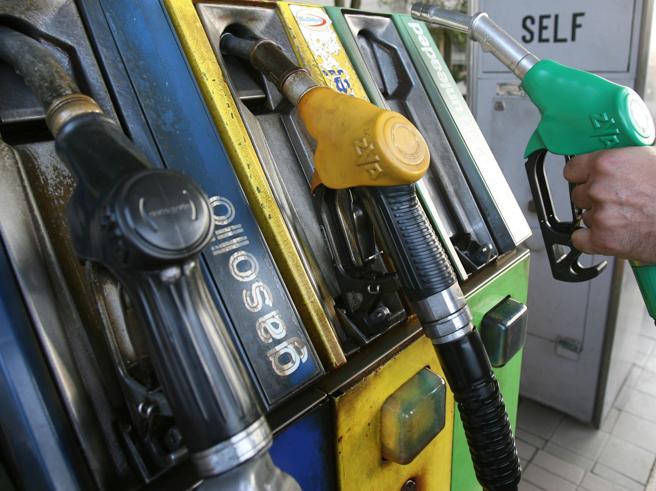 Benzina.jpg