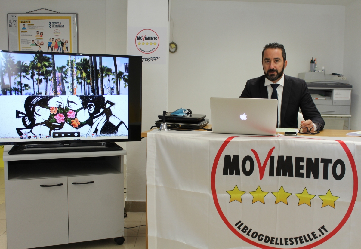 La-conferenza-stampa-di-Pietro-Smargiassi.jpg