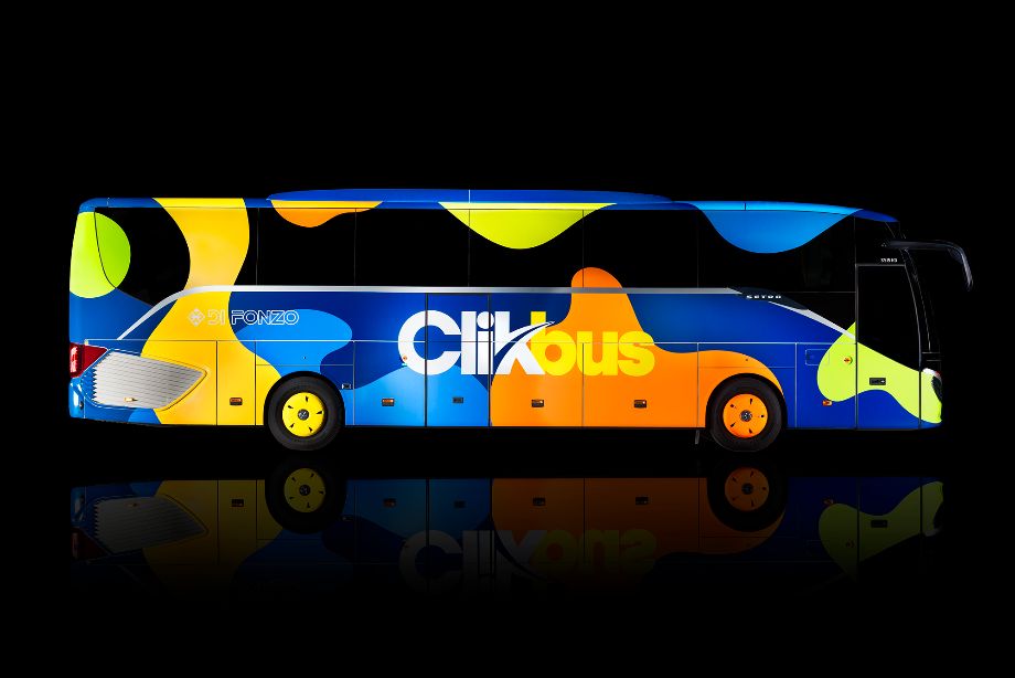 Setra-S-515-HD_1_BLACK_WEB-(1).jpg